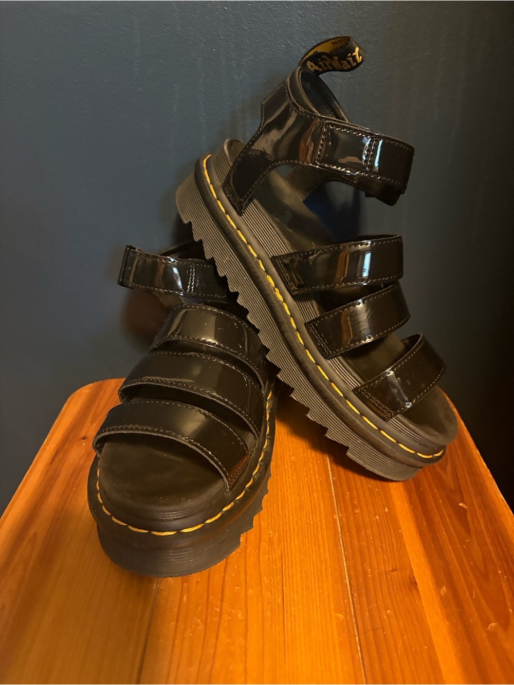 Dr. Doc Martens Women's Blaire patent leather Black Platform Sandals size 7-8 - Picture 11 of 11